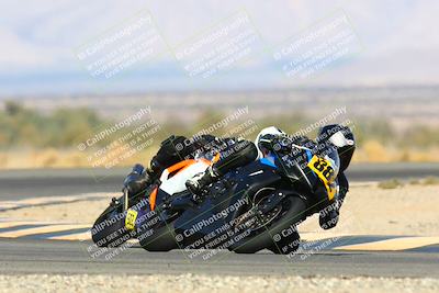 media/Jan-16-2022-CVMA (Sun) [[7f3d92989d]]/Race 3 Amateur Supersport Middleweight/